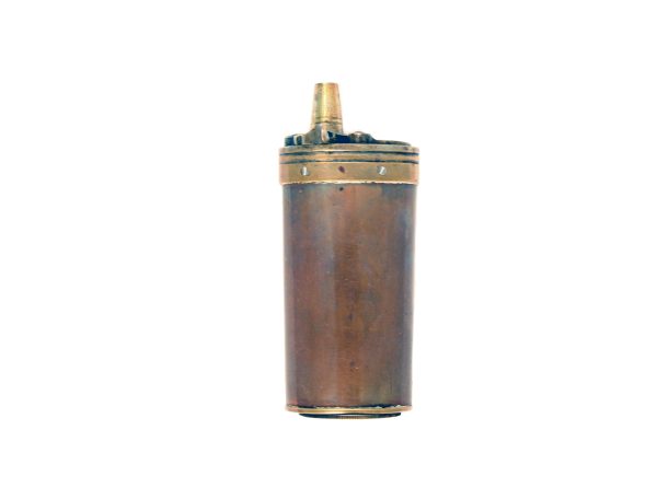 A Plain Three Way Powder Flask.