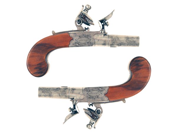 A Crisp Pair of Pocket Pistols