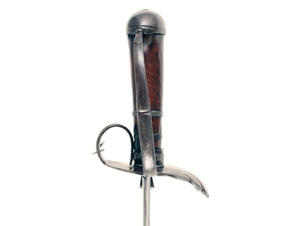 A Superb Pistol-Grip Hanger, circa 1630 - Image 4