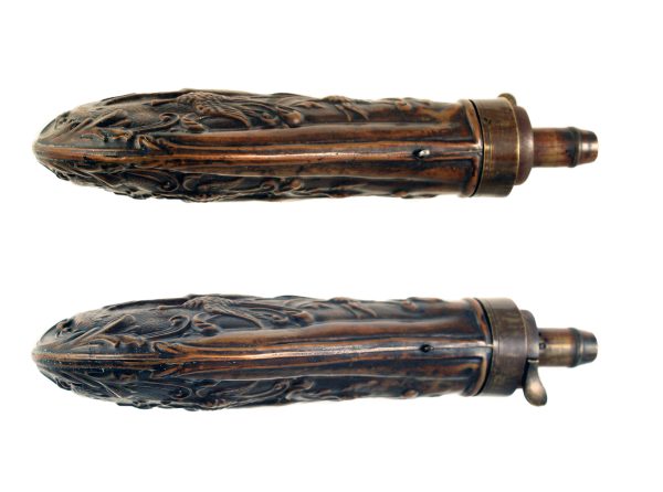 An Unusual Hanging Game Flask - Image 3