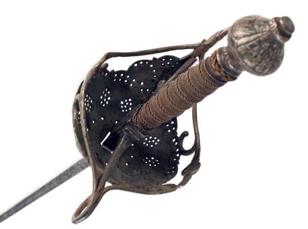 A Good English Rapier, Circa 1630. - Image 2