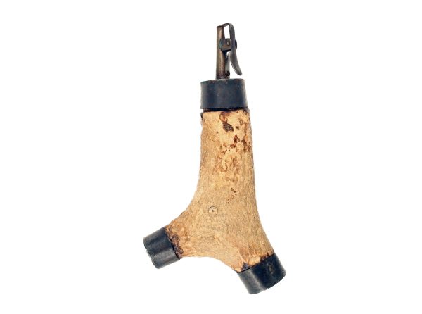 A Late 16th Century Powder Horn. - Image 2