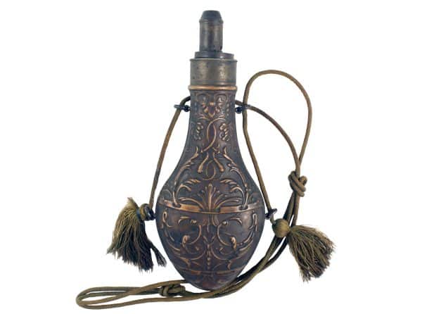 A Foliate Powder Flask