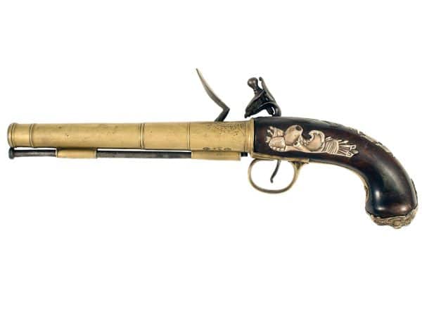 A Sleepy Queen Anne Pistol - Image 2