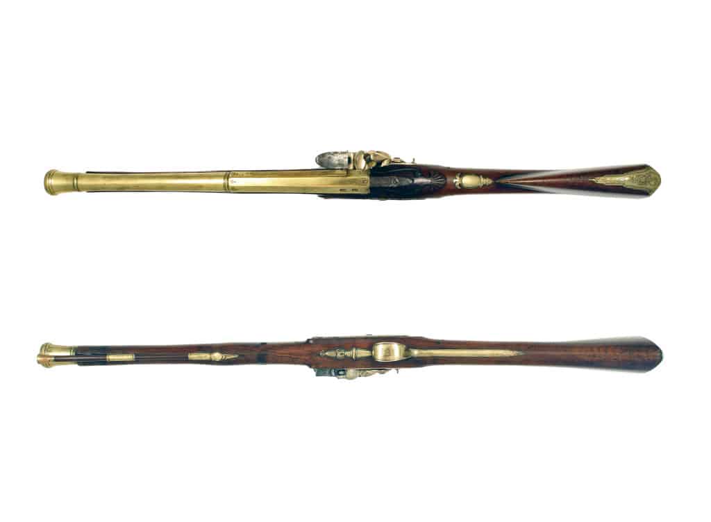 A Fine & Rare Tutaneg Mounted Blunderbuss by T. Richards. - Image 6