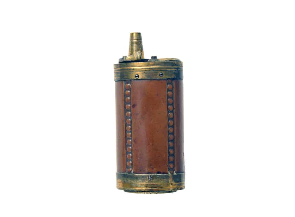 A Good Three-Way Pistol Flask. - Image 3