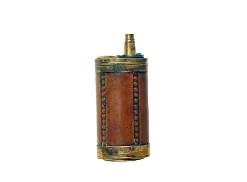 A Good Three-Way Pistol Flask. - Image 2