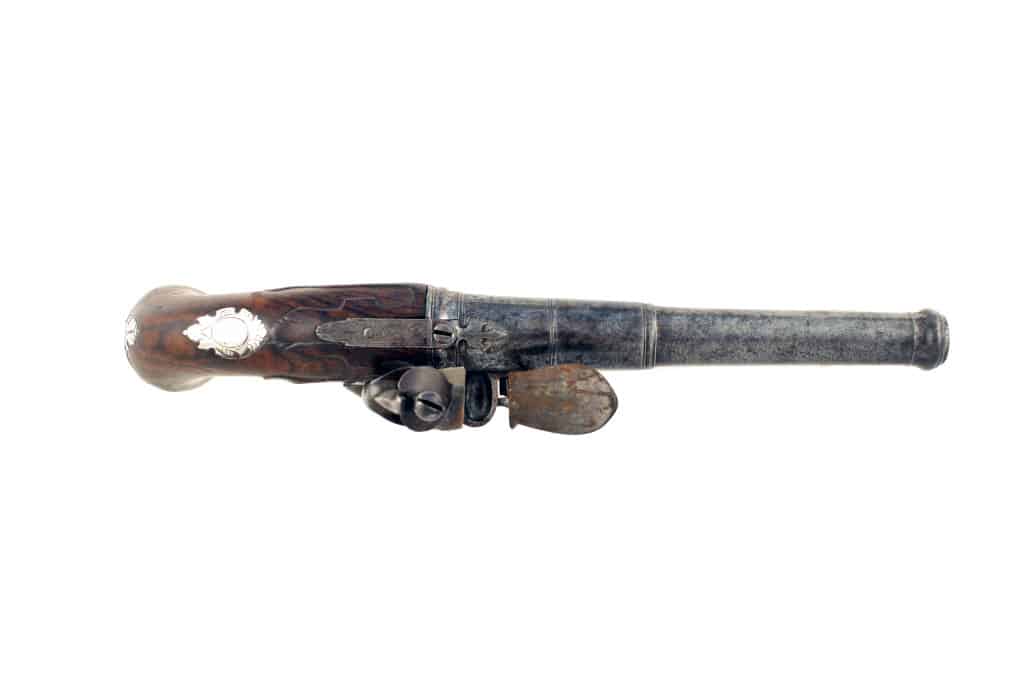 An Early Flintlock Queen Anne Pistol by Maskall of London. - Image 3