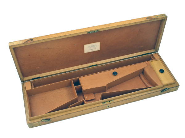 A Superb Leather Lined Oak Gun Case